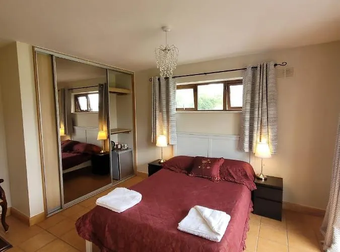 Brigadoon Lakeview Landhaus *